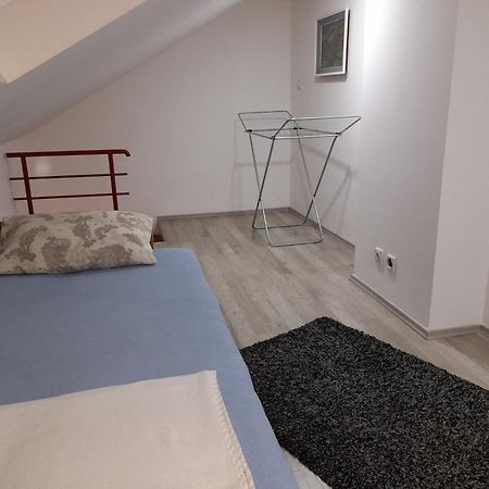 Aleksandrija 1 Ni Exterior foto