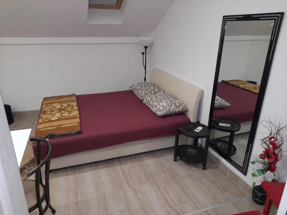 Aleksandrija 1 Ni Exterior foto